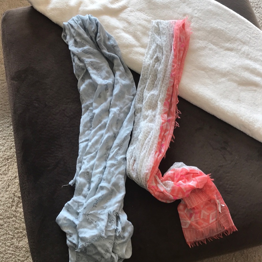 Scarfs